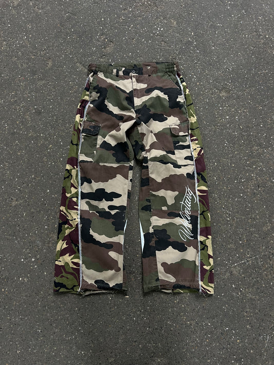 WLVTNG CAMO PANTS - white