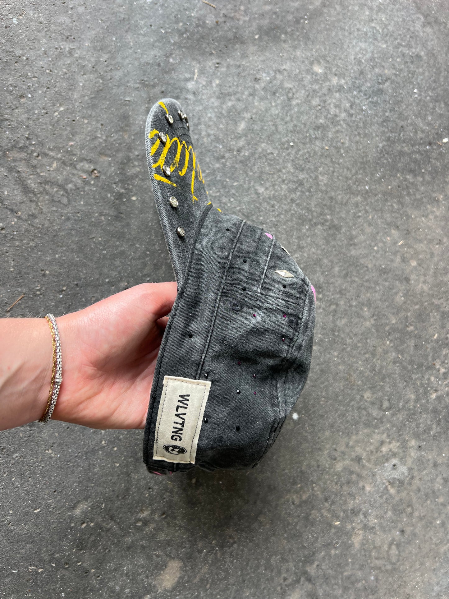 WLVTNG CUSTOM CAP - 02