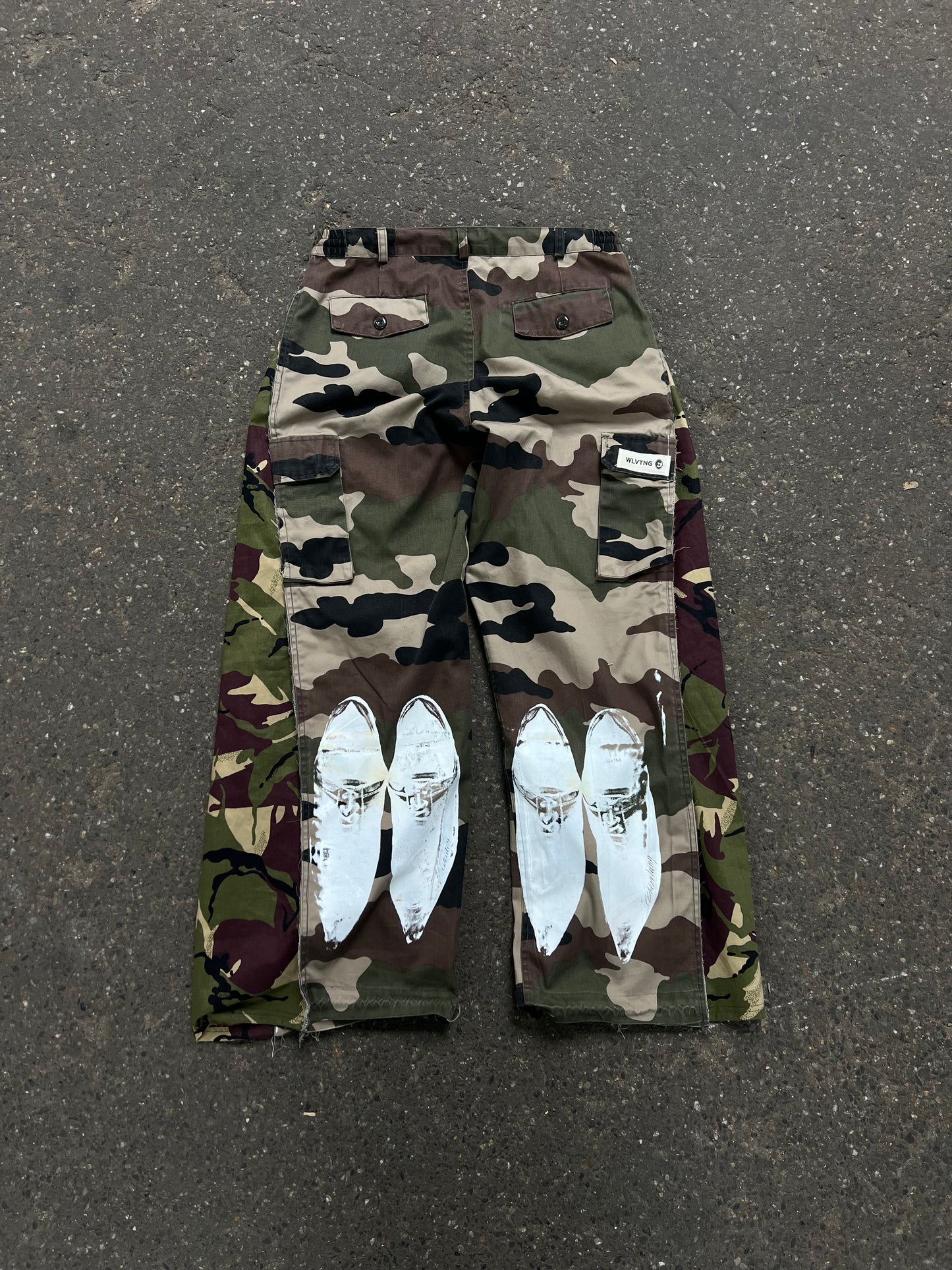 WLVTNG CAMO PANTS - white