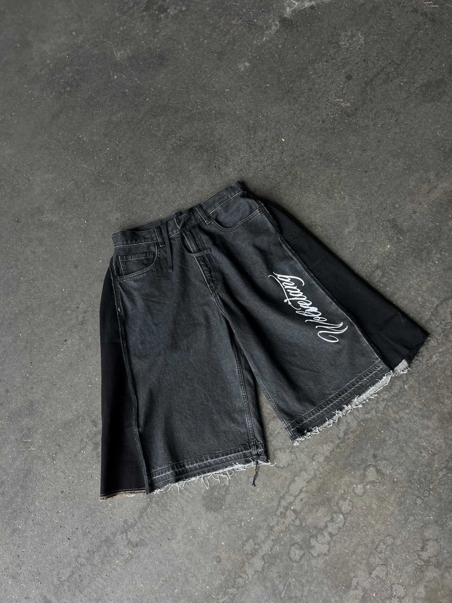 BLACK DENIM JORT (M)