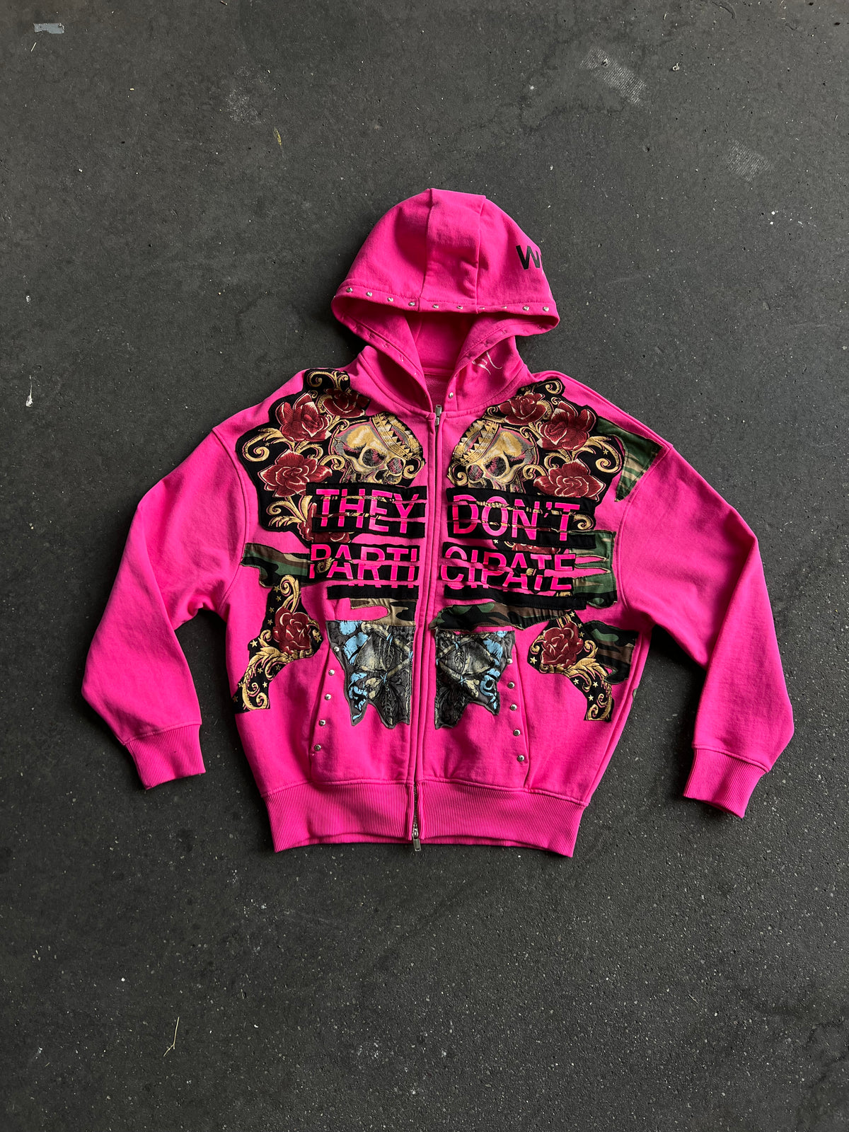 WLVTNG CUSTOM ZIP UP (PINK)