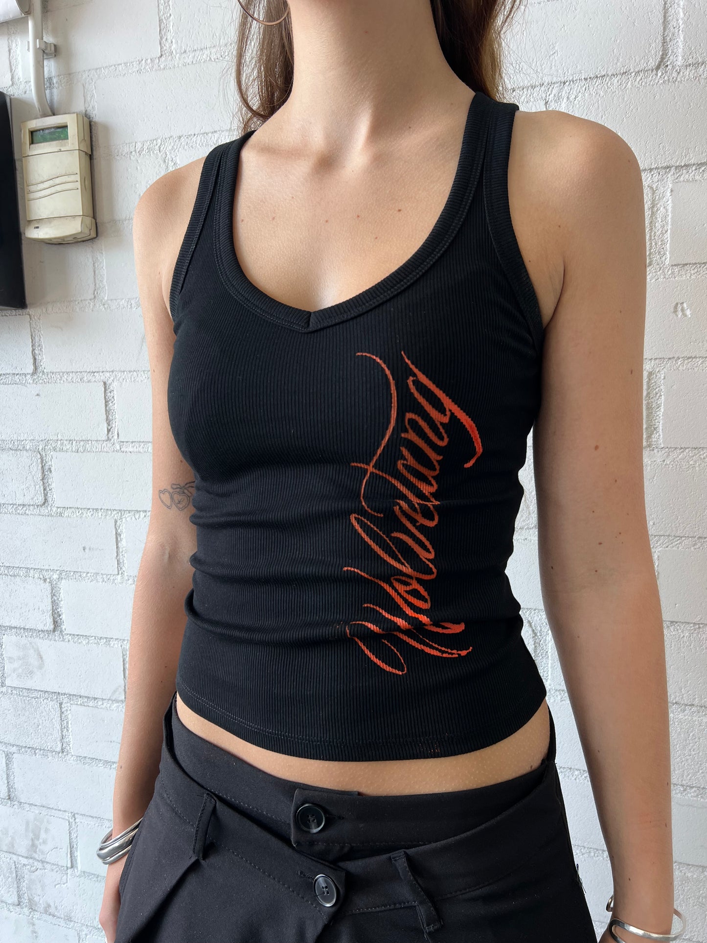 WLVTNG TANK TOP - BLACK