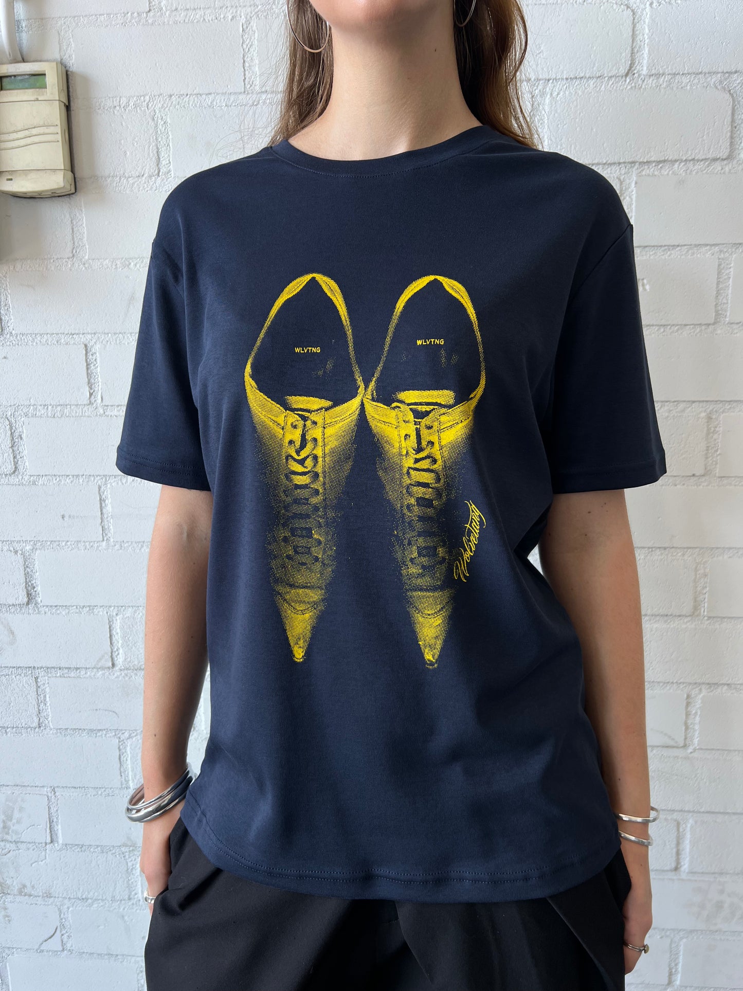 WLVTNG T-SHIRT - DARK BLUE / YELLOW